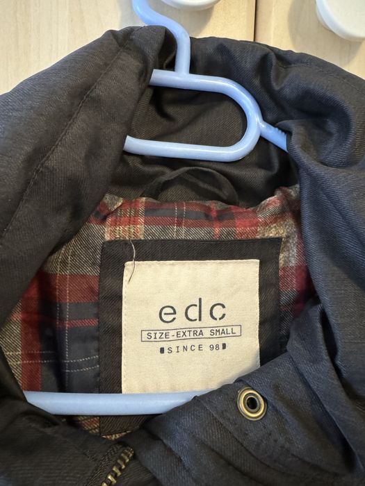 Дамско зимно яке с качулка