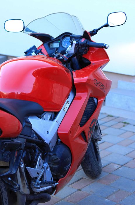 Honda vfr 800 vtec cbs abs