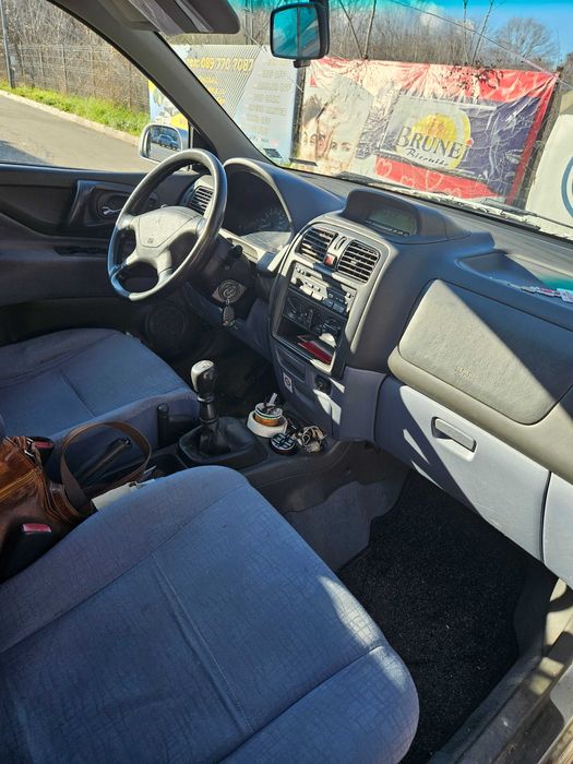 Митсубиши Спейс Стар