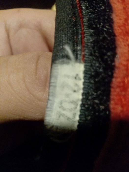 Перчатки боксерские для взрослых.