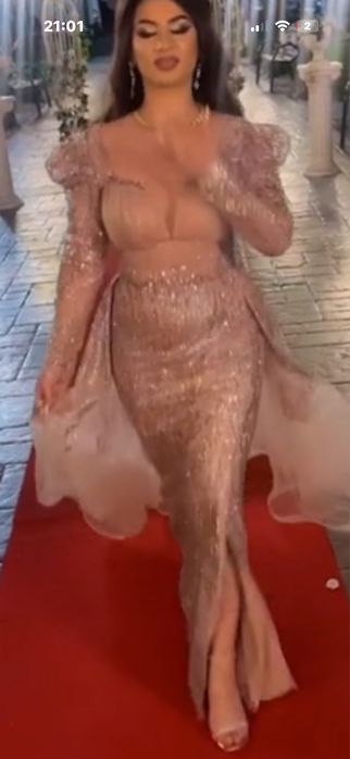 Rochie de seara cu trena