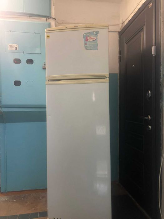 Продам холодильник