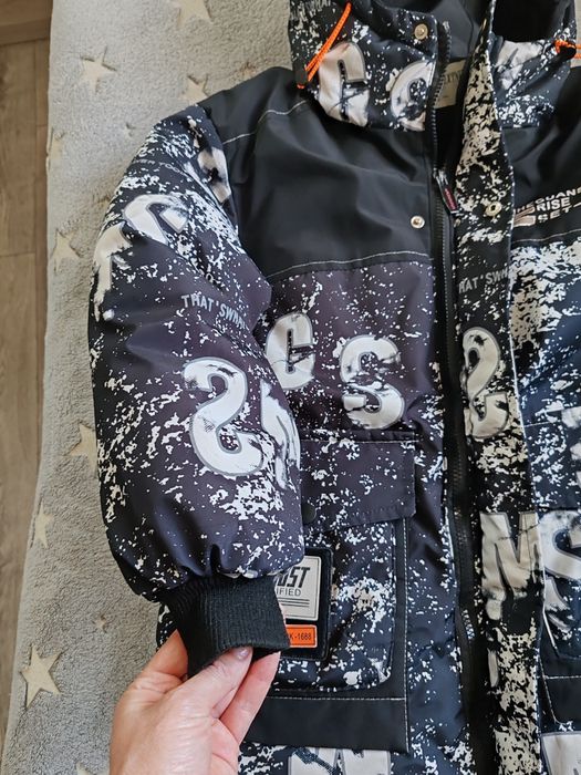 Продам куртку (зима)