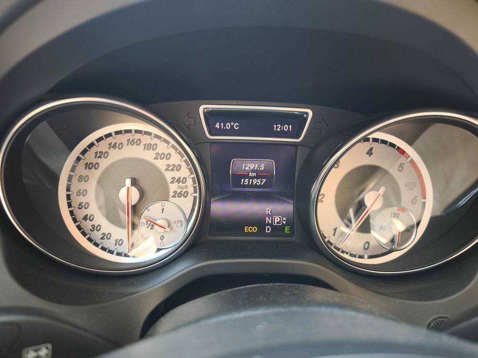 Mercedes-Benz CLA 200 в перфектно състояние!