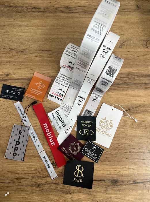 Birka Etiketka Karton sumka paket upakovka emblema brend kiyim uchun