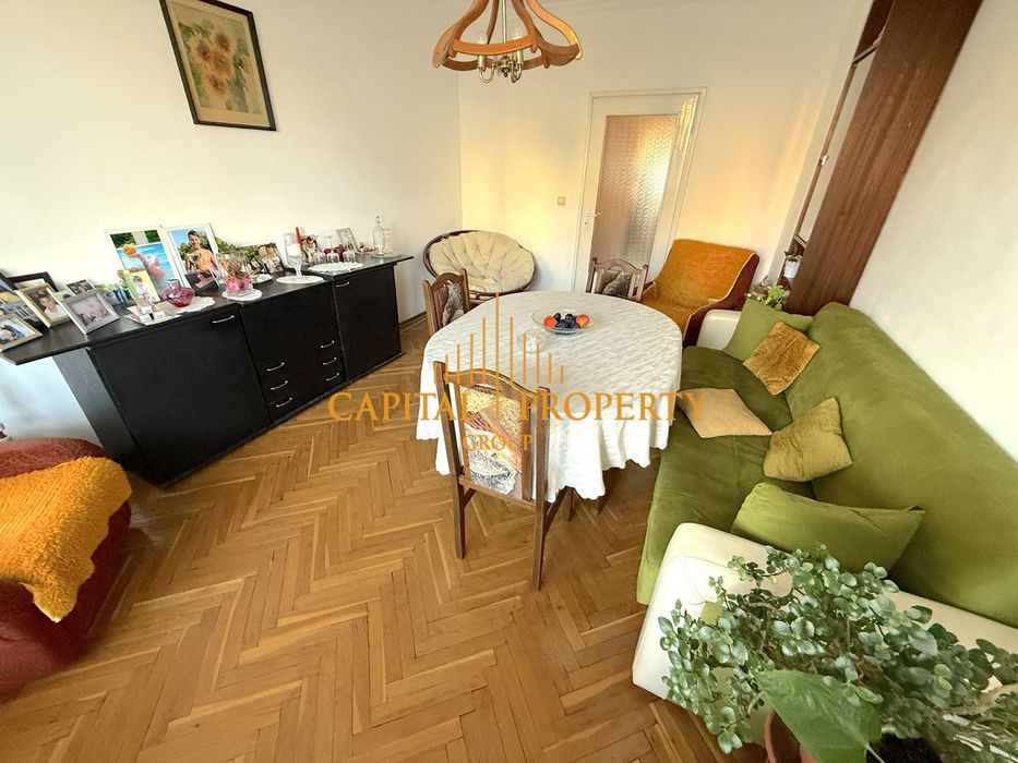 Продава се Четиристаен апартамент в Варна, Лятно кино Тракия - 90 кв.м за 2500 €/кв.м - Снимка #1