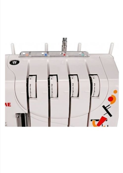 Оверлок Janome ArtStyle 4057 белый