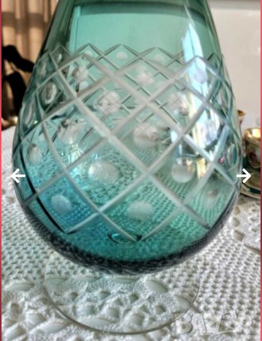 Кристална ваза гравирана зелена Германия 60-те години