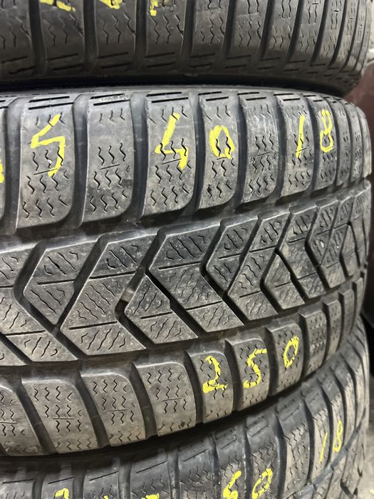 245 40 18 Pirelli Sotto Zero 3 / Vulcanizare Non Stop