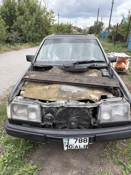 Разбор мерседес 124