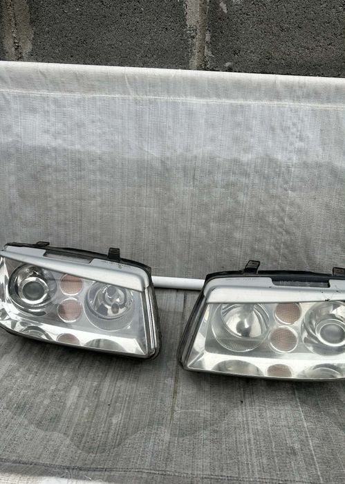 Оригинални ксенон фарове Vw Bora