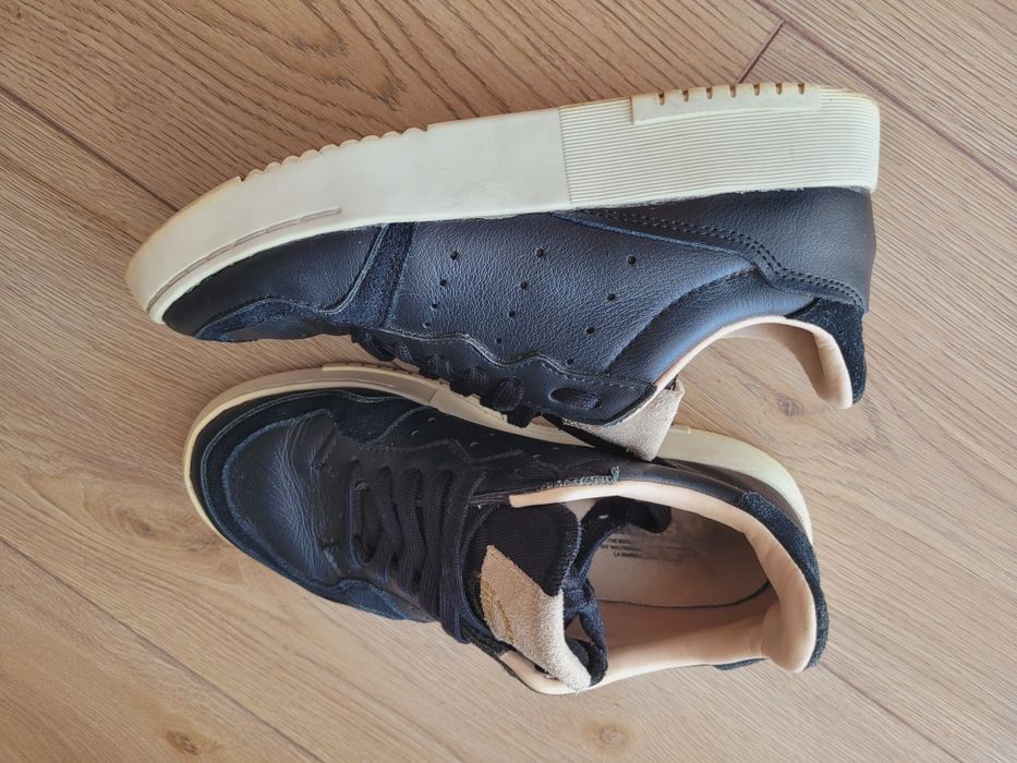 Adidasi Adidas marimea 36