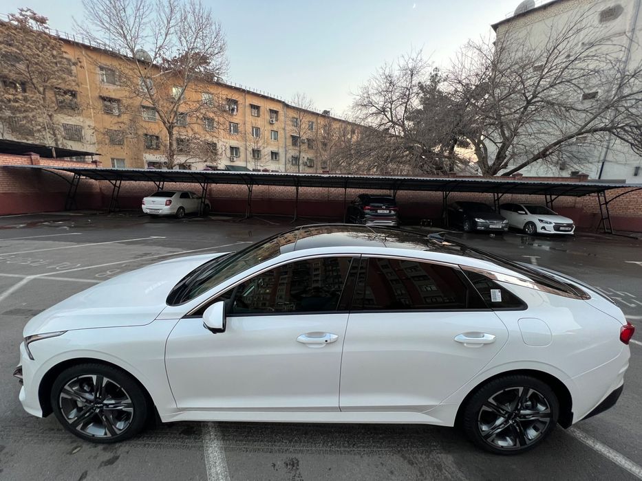 KIA K5 GT Line Plus +