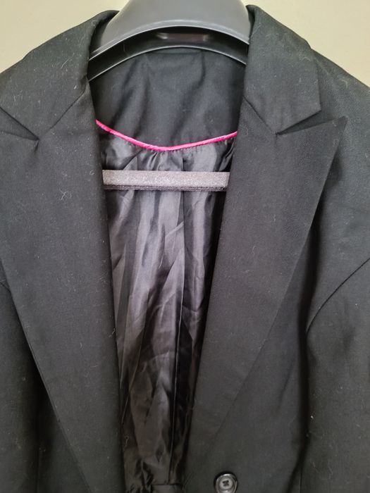 Фръцкаво късичко сако размер С