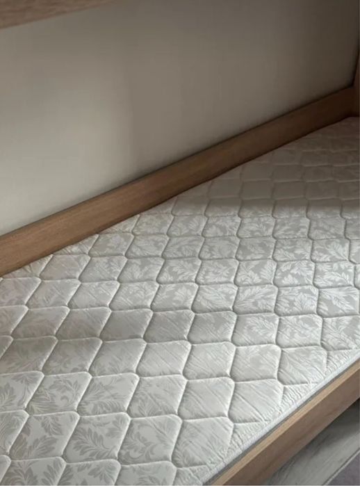 Продам новый матрас 180*90