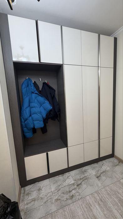 Прихожка шкаф шифонер