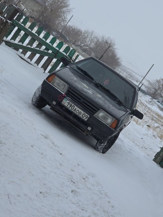 Продаю машину Ваз 2109