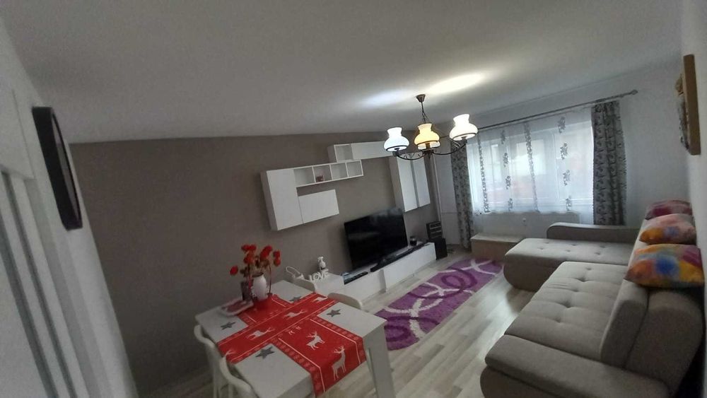 Închiriez apartament 2 camere