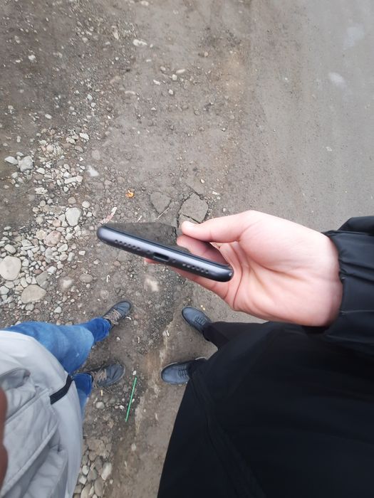 Айфон 11 продам идеяны