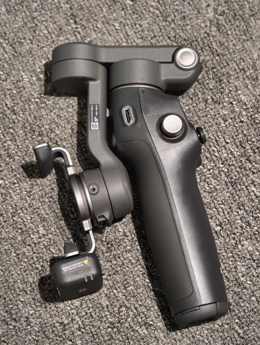 DJI Osmo mobile 8 Standard Combo