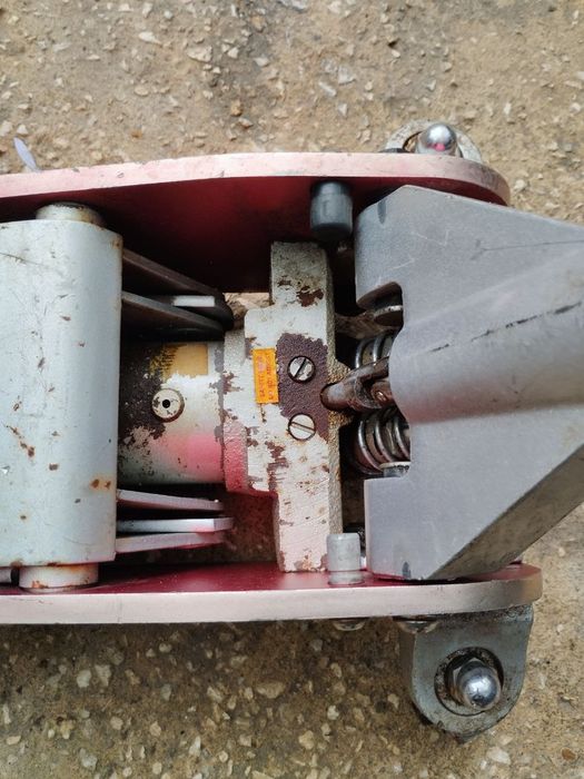 Алуминиев крик кола бус внос от Щатите  двубутакен