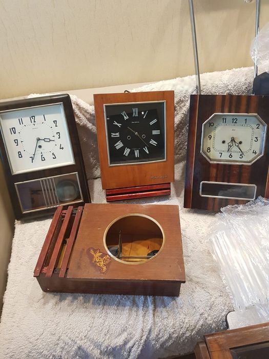 Продам Советские Настенные часы