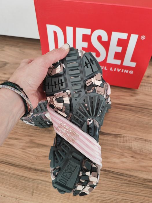 Нови маратонки Diesel