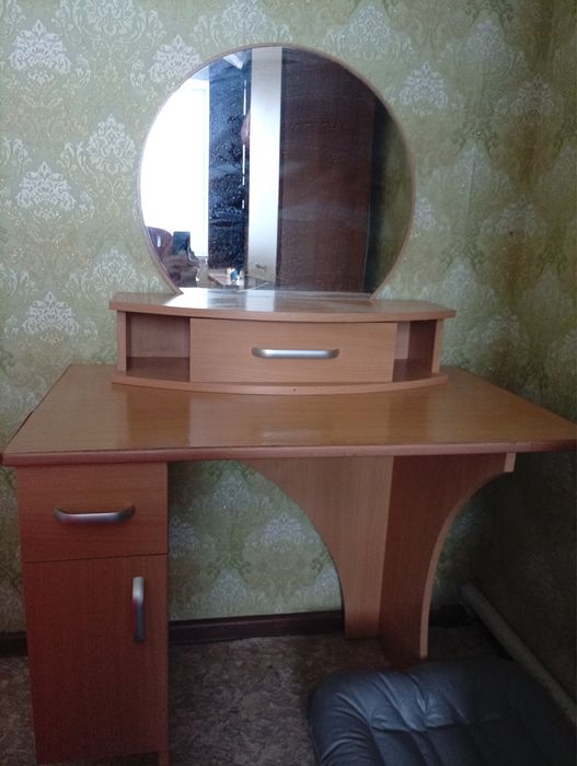 Туалетный столик