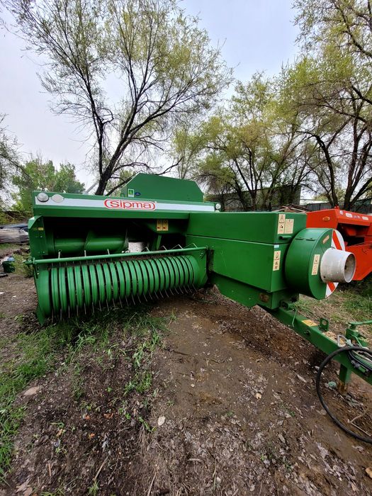 Пресс-подборщик Sipma 224/2. ПРИВОЗНОЙ.