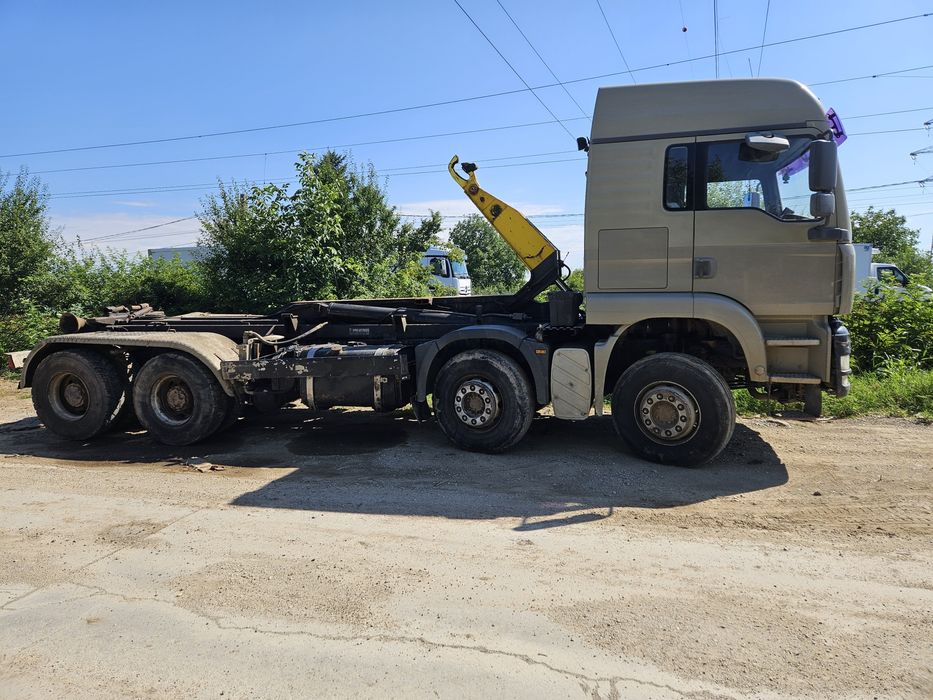 Basculanta 8x4 de vanzare