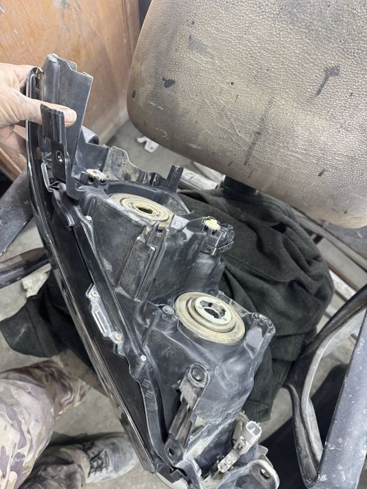 Фары таета 55 европеец  оригинал