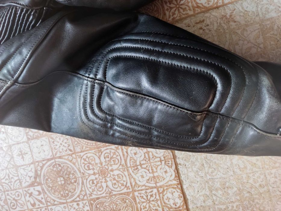 Дамска рокерия от естествена кожа