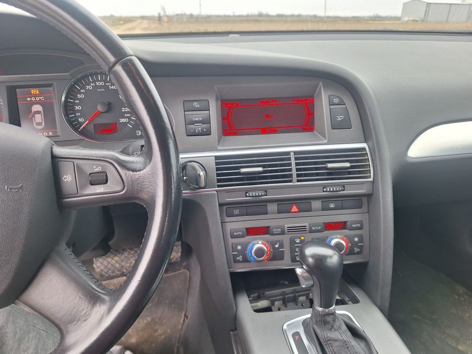 Vând Audi A6 C6 2005