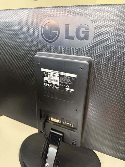 Монитори LG 24M45D-B , 24 инча