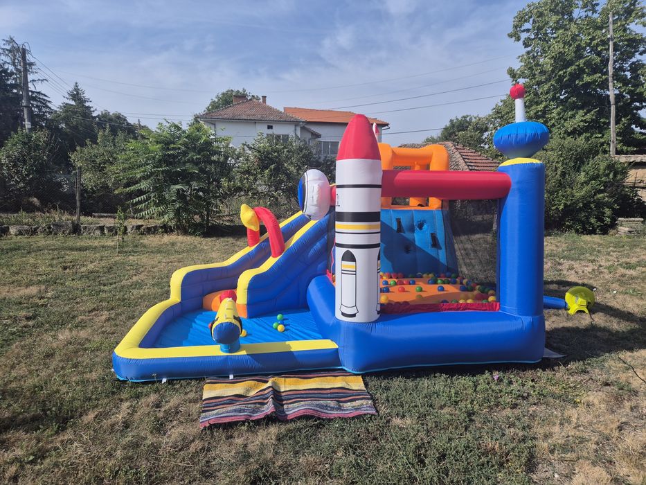 Надуваем Батут Замък под наем