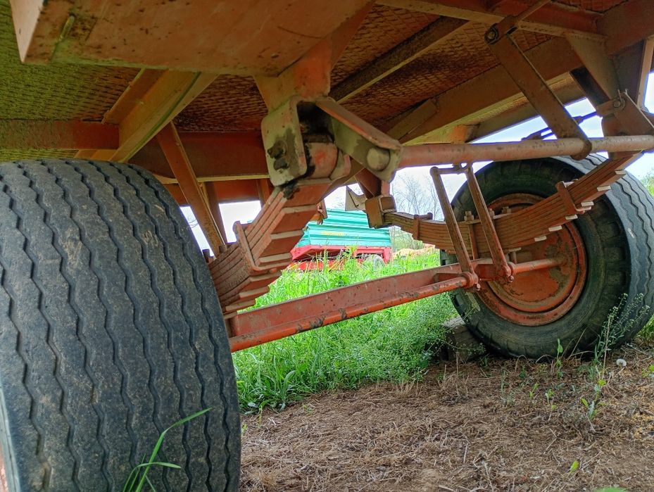 Vând Remorca Cereale