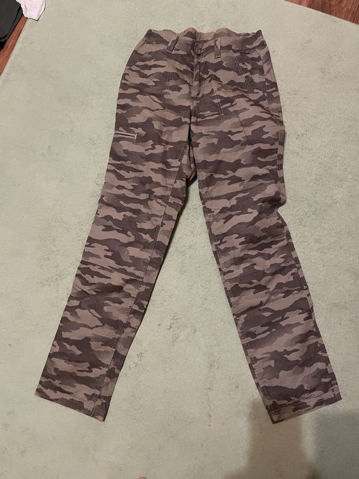 Планинаки панталони и клинове ийшо