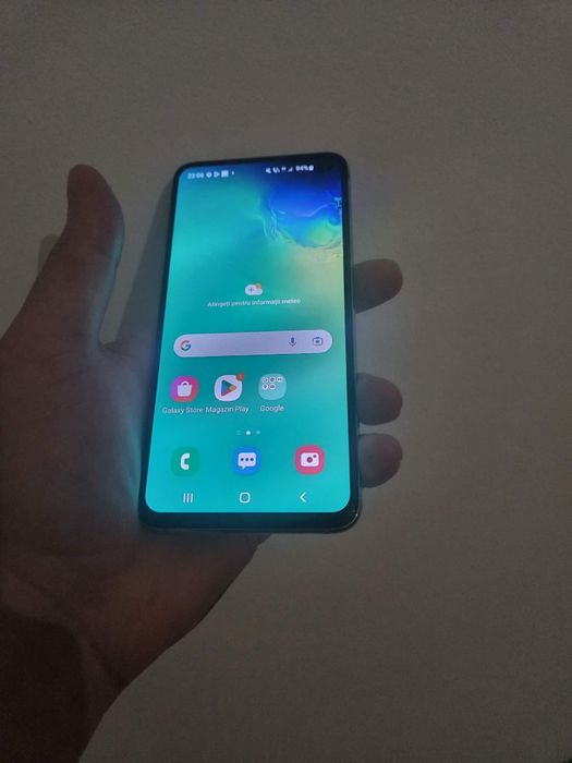 Vand Samsung S 10 E 128 GB impecabil