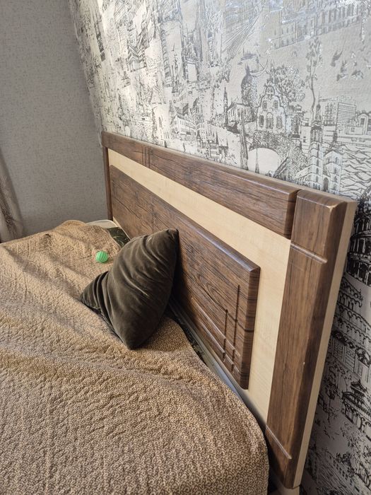 Продам кровать двуспальную