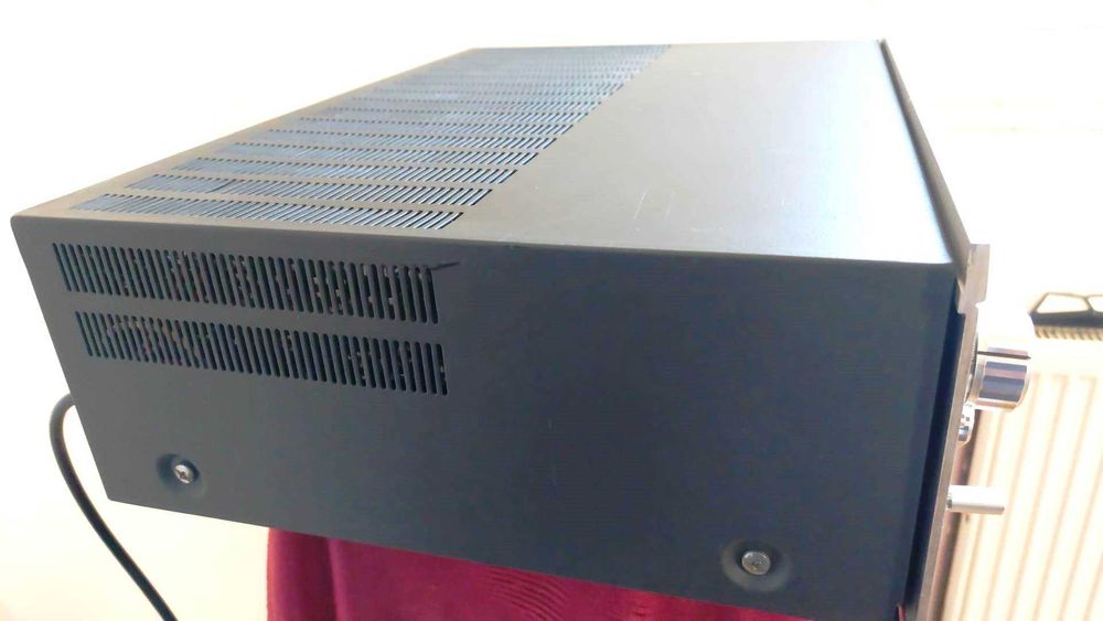 Amplituner vintage Sony STR-7055