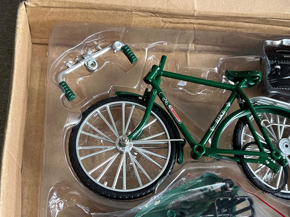 Model mini bicicletă decorativă Classic Bike metalică 1:10 piese inclu