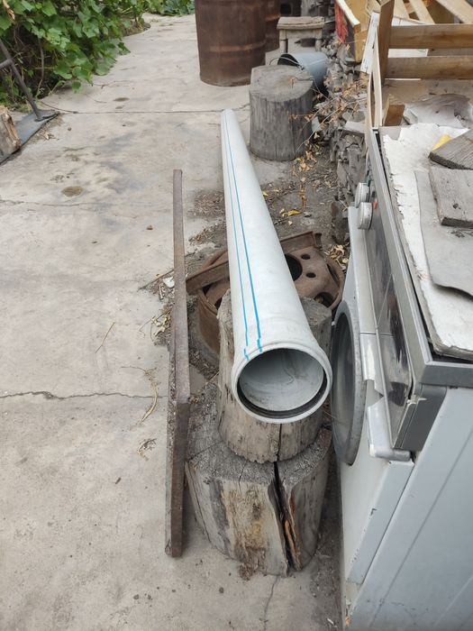 Канализационная труба