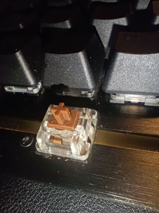 Logitech G413 TKL SE в хорошем состоянии