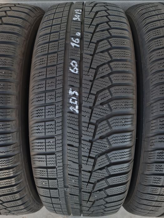 Зимни гуми 4 броя HANKOOK WinterIcept Evo2 205 60 R16 дот 3019