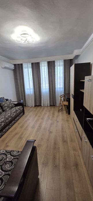Inchiriez apartament 3 camere .Iasi.