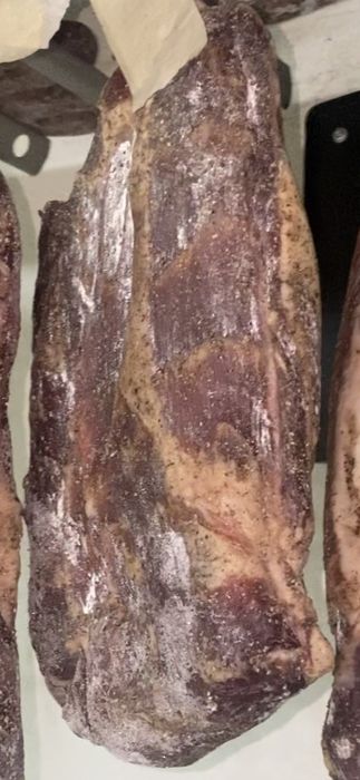 Домашни мезета старец,луканка..и т.н.