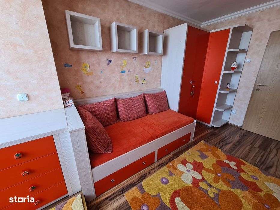Vând apartament tipD cu 3 camere pe b-dul Nufărului vis a vis de Lotus