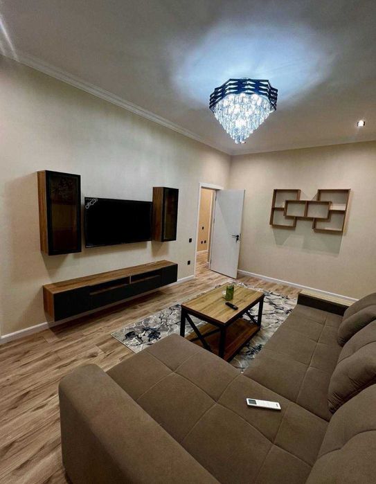 Ойбек 78м2 Высокопотолок ЕВРО ремонт 3/3/3