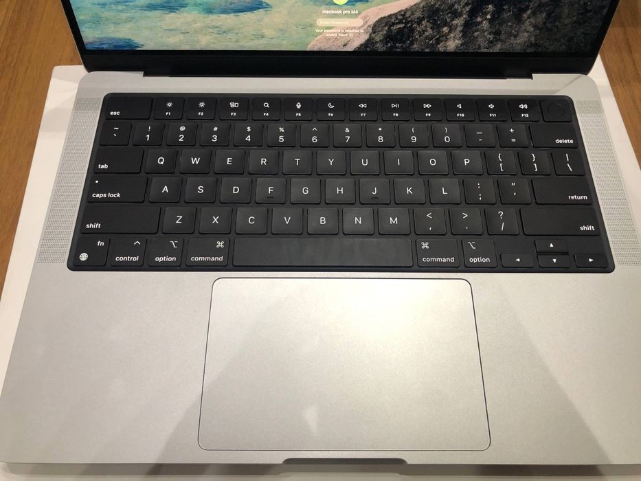 MacBook Pro M4 16/512
