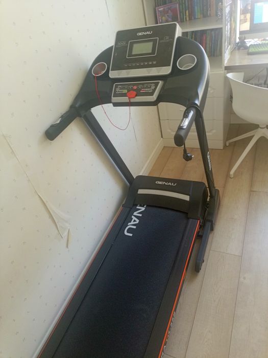 Беговая дорожка genau